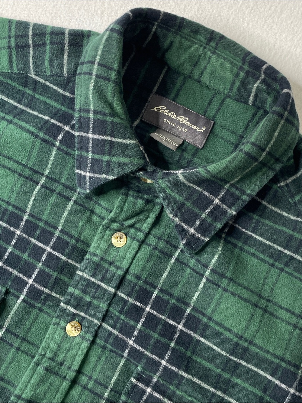 Eddie Bauer Flannel Shirt Men's Large Green Navy Plaid Cabin Granola Gorpcore